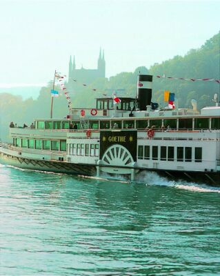 Bateau à aubes 'GOETHE'